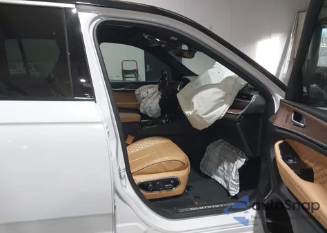 2022 Jeep Grand Cherokee 4Xe Summit 4X4 z USA, uszkodzony, nr VIN 1C4RJYE67N8724924